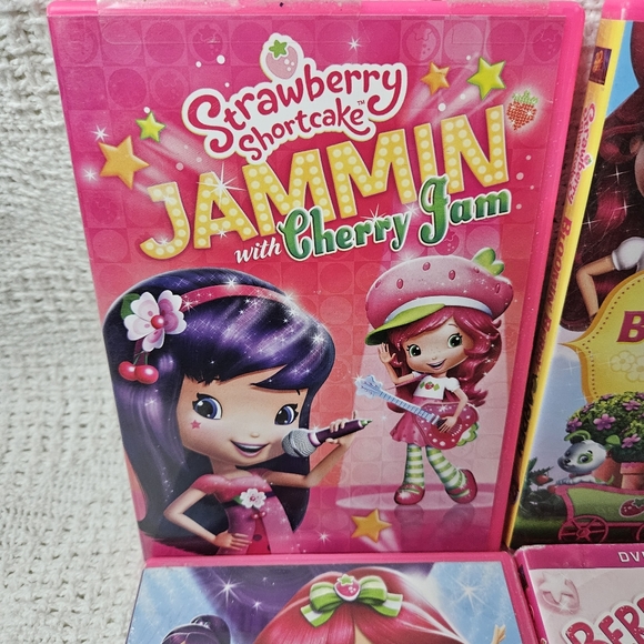 Strawberry Shortcake DVD Lot of 4 - Picture 7 of 10